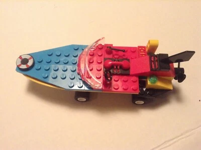 Lego Spongebob Squarepants 3815 Heroes of the Deep Car Boat Only and ambulance - Image 1 of 4