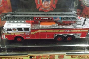 CODE 3 FDNY SEAGRAVE # 37 REAR MOUNT HOOK & LADDER 1:64 LIMITED EDITION 12721 - Picture 1 of 3