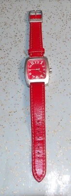 RELOJ LOCMAN SPORT TONNEAU DAMAS REF 488 CAJA ALUMINIO BANDA ROJA 32x43 mm SIN CAJA Foto 1 de 4