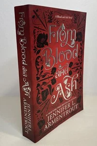 Jennifer L Armentrout From Blood and Ash Target Exclusive Paperback Never Read - Imagen 1 de 14