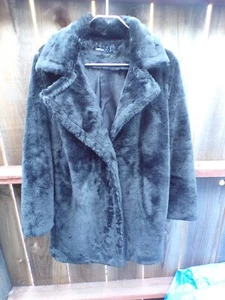 BOOHOO schwarzer Plüschmantel - Größe 6 - Bild 1 von 3