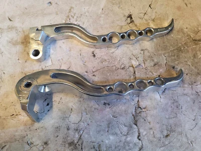 Suzuki 2006 2007 GSXR600 GSXR750 brake and clutch levers polished - Image 1 of 2