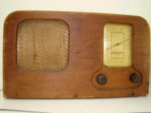 Vintage TrueTone Five Battery Radio Tweed - Picture 1 of 10