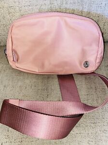 Lululemon Everywhere Belt Bag 1L☆ballet Pink Fanny Pack   ☆Authentic