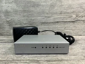 ZyXEL GS-105B v2 Unmanaged Gigabit Ethernet Switch C5 M30-1 - Picture 1 of 4