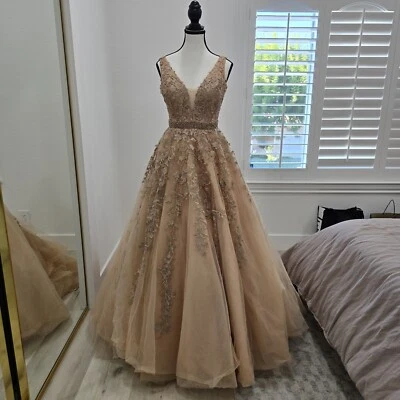 Sherri Hill Size 4 Taupe A LineGown Dress Diamond Belt V-Neck Sleeveless Floral  - Image 1 of 4