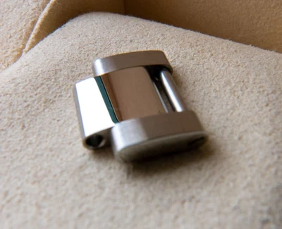 Rolex Datejust 41 Link 72610 – Genuine Oyster Bracelet 15.5mm Steel - Image 1 of 4