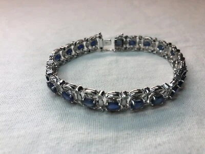 Brazalete Oro Blanco 14k Zafiros y Diamantes / Color H-l / Caridad: l2-l3.  Foto 1 de 4