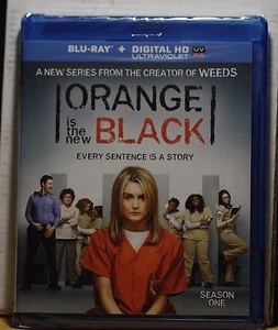 NEW ORANGE IS THE NEW BLACK SEASON 1 ON BLU-RAY+HD ULTRAVIOLET! FACTORY SEALED - Picture 1 of 3