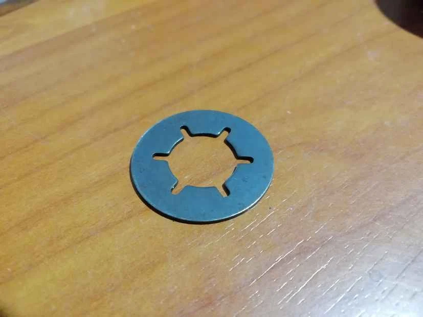 GIACENZA MAGAZZIN RONDELLA MOZZO POSTERIORE PIAGGIO CIAO BOXER SUPERBRAVO 103386 - Immagine 1 di 1