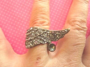 Angel wing black crystal chunky ring - Picture 1 of 3