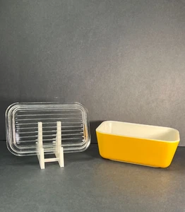 “Sunflower” Yellow Daisy Vintage Pyrex #0502 1.5pt Refrigerator Dish w/ Lid - Picture 1 of 17