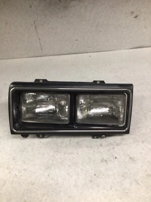 Rolls Royce Bentley Silver Spirit Spur Eight Mulsanne Left headlight W trim  - Image 1 of 2