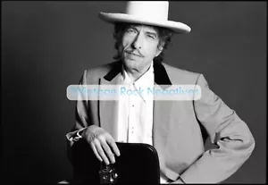Retrato de Bob Dylan en Brooklyn 2001 - Foto de pigmento profesional (8,5""x11") - RARO INVISIBLE - Imagen 1 de 1