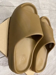 Size-11 adidas Yeezy Slides Ochre US Size 11 - GW1931 - Picture 1 of 4