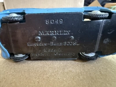  Mercedes Benz 300 SL acabado azul claro Marklin #8019 años 50 Alemania Occidental  Foto 1 de 4