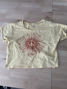 Girls O’Neil Graphic Tee! Girls Size Xl Great For Everyday Wear! - Picture 1 of 3