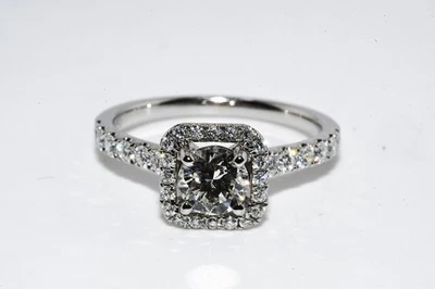 $7,500 18K Gold 1.13CT Natural Round Cut Diamond Halo Engagement Ring Authentic - Image 1 of 4
