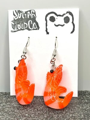 Pendientes colgantes hechos a mano con dije de camarones del Golfo de Luisiana Foto 1 de 4