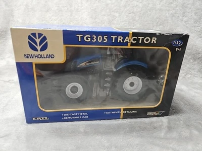 Tractor de juguete 1/32 New Holland TG305 Ertl Gran Bretaña Foto 1 de 4