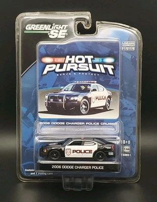 Greenlight SE Hot Pursuit 2006 Dodge Charger Police Cruiser Diecast  - Image 1 of 4
