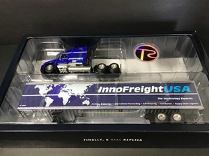Tonkin Freightliner Cascadia Sleeper Cab w/ Great Dane 1:53 Scale - Picture 1 of 6