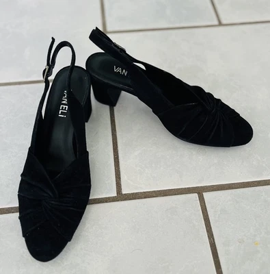 Tacones Vaneli de gamuza talla 7 ¡¡solo usados una vez!!!  Foto 1 de 3
