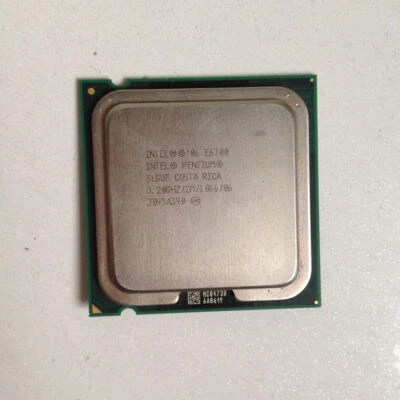 Intel Pentium E6700 3.2 GHz Dual-Core 2M 1066MHz Processor Socket LGA775 CPU - Image 1 of 3