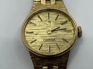 VINTAGE OMEGA SWISS MECHANISCHE DAMENUHR GOLD HANDAUFZUG OVAL CAL.1070 - Bild 1 von 19