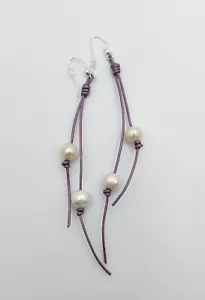 Freshwater Pearls Leather Knot Dangle/Drop Beaded Earrings Purple White Fishhook - Picture 1 of 2