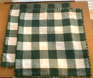 Pillow Covers Christmas Buffalo Check Plaid Green White with Greem Pom Poms New - Picture 1 of 9
