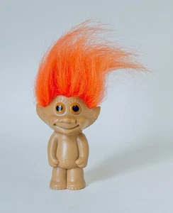 Bambola Troll Vintage 1990 Topps TROLL FAMILY Contenitore Caramelle 3” ARANCIONE CALDO - Foto 1 di 4