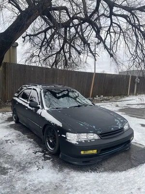 Baca de techo Honda Accord Wagon 97 OEM en buen estado también tengo dos de ellos Foto 1 de 4