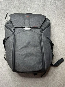 PEAK Design: 30L Everyday Backpack Charcoal V1 - Gray Photo Carry Camera Laptop - Picture 1 of 10