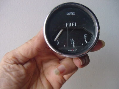 OE SMITHS Fuel Gauge MGB 68 - 72 MGC MGBGT MGCGT - Image 1 of 4