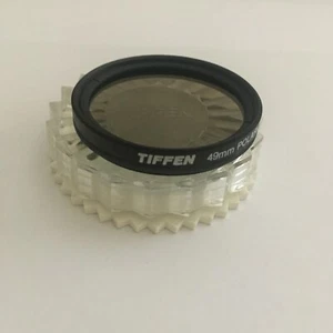 VINTAGE TIFFEN 49MM POLARIZER SCREW IN FILTER WITH CASE MADE IN USA - Picture 1 of 4
