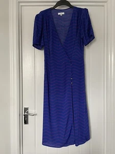 LADIES LA REDOUTE BLUE/PURPLE PRINTED WRAPOVER DRESS UK SIZE 12 - Picture 1 of 7