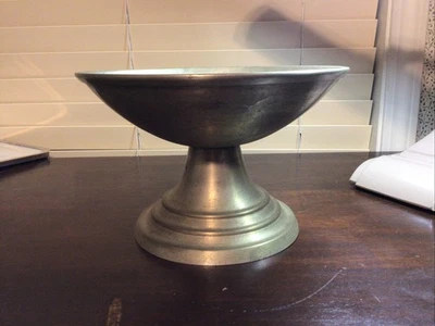 Cuenco de exhibición de compota de metal envejecido Pottery Barn pesado 9,25 X 6 Foto 1 de 4