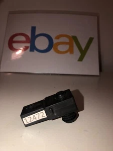 Genuine Mercedes Benz C Class W204 Brake Servo Pressure Sensor A0075420318 - Picture 1 of 3