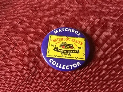 老式火柴盒收藏系列“A Mooko Lesney”编号 1 针(直径 1 1/4 英寸) — 第 1/4 张图片