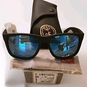š„ Occhiali da Sole Ray-Ban RB4165F JUSTIN 622/55 Gomma Nero/Blu Flash AUTENTICI - Foto 1 di 13