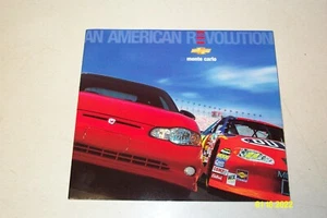 2005 Chevrolet Monte Carlo and SS 28-page Car Sales Brochure  - Afbeelding 1 van 2
