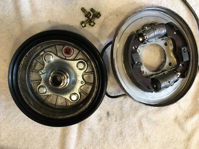 Honda Foreman 450 TRX450FM 2002 4X4 S tambor de freno delantero derecho con placa, buje Foto 1 de 4