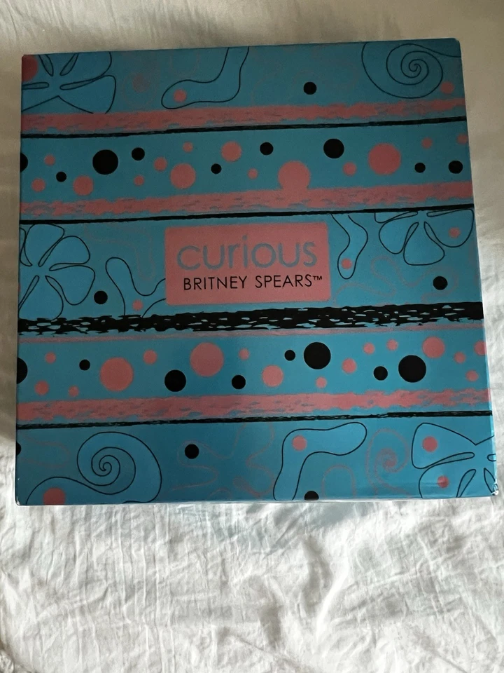 Britney Spears Curious Gift Set 2004 - Imagem 1 de 4