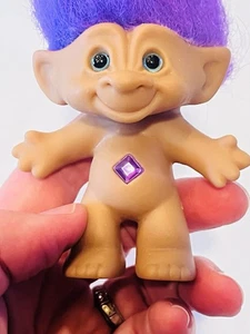 Vintage Ace Neuheit Schatz Troll Puppe 1990er Spielzeug lila Haare Sammlerstück MÜLLEIMER 32 - Bild 1 von 13