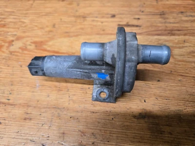 ALFA ROMEO SPIDER S3 BOSCH 0280140140 AUX AIR VALVE 1982 - Image 1 of 4