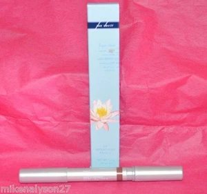 Sue Devitt lip intensifier pencil in Maui  BNIB  .05 oz - Picture 1 of 1