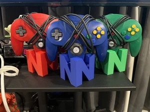Nintendo 64 Controller Ständer / N64 Display Ständer, ideal für Sammler - Bild 1 von 1