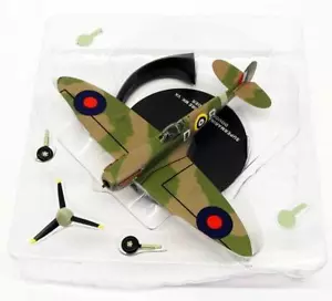 Atlas Editions 1/72 Scale 7 896 009 - Supermarine Spitfire Mk.VA - B.Bader 1941 - Picture 1 of 4