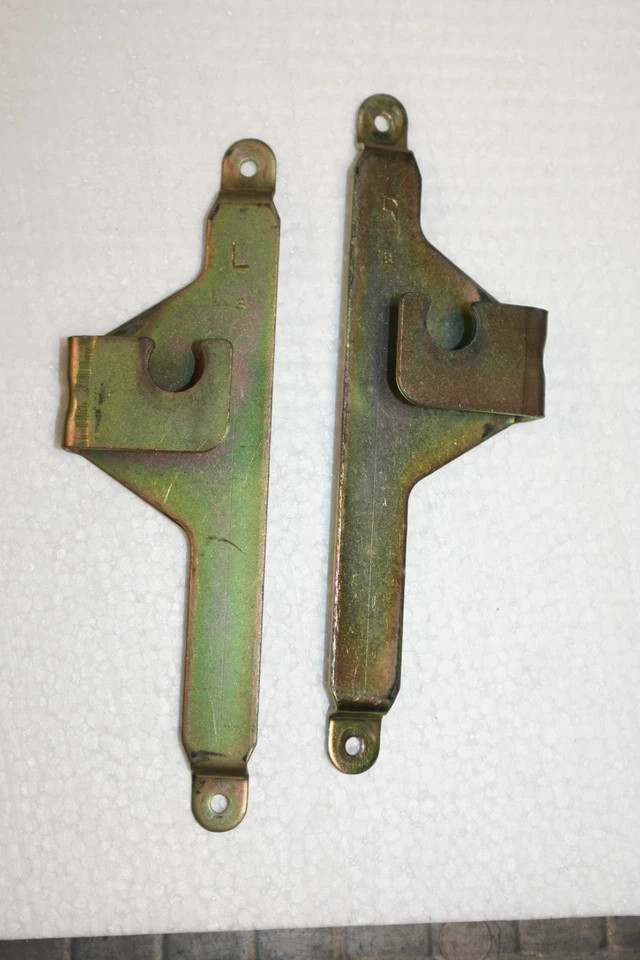 1998 - 2004 NISSAN FRONTIER UTILI-TRACK BED EXTENDER BRACKETS OEM USED a - Image 1 of 1